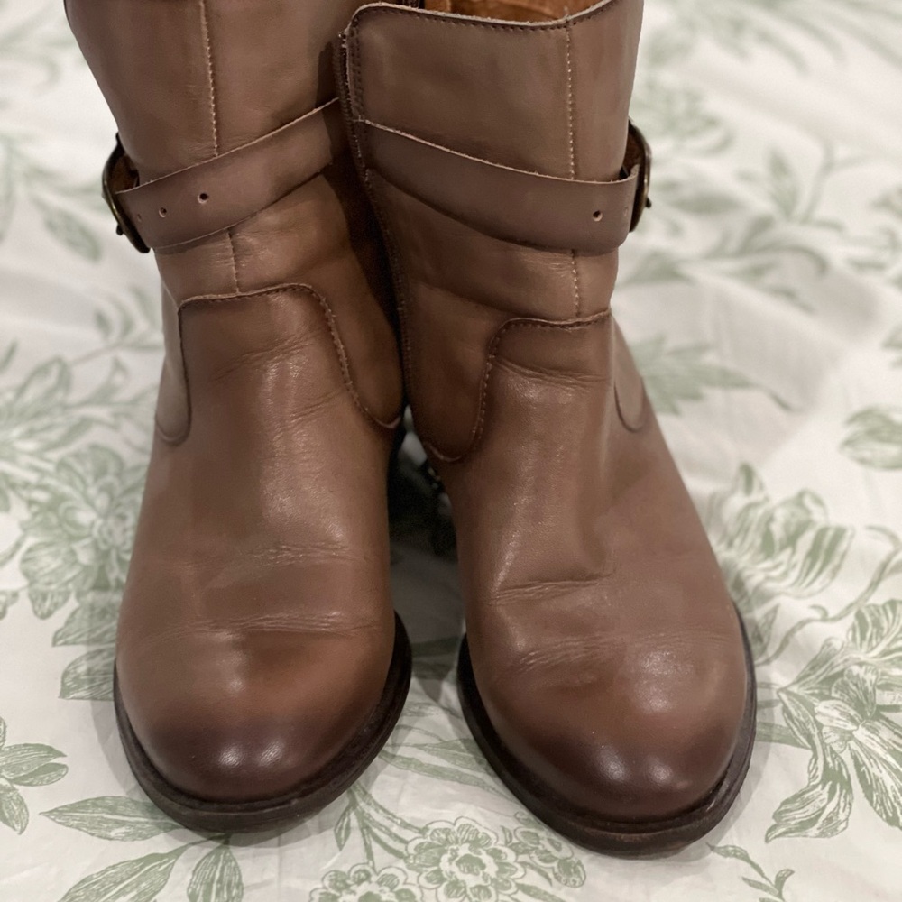 PIKOLINOS Tan Leather Ankle Boots